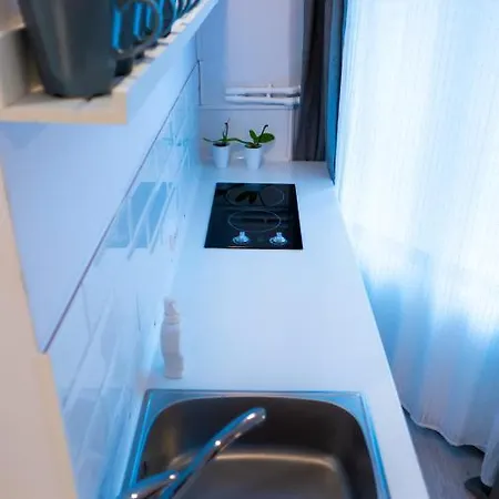 Lobzowska 6 ホテル