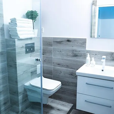 Lobzowska 6 酒店 *