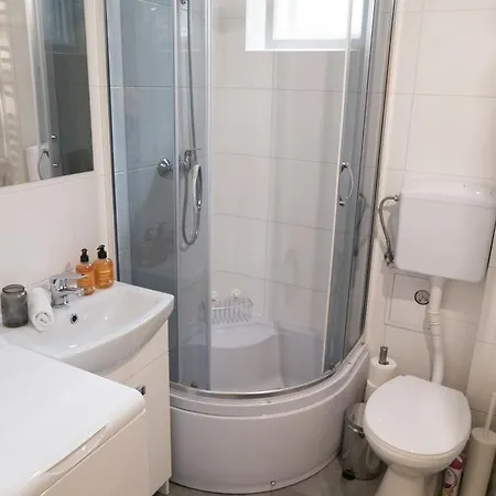 Lobzowska 6 ホテル *