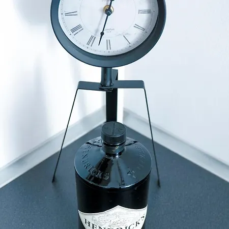 Lobzowska 6 酒店 *