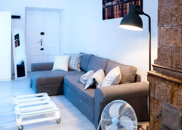 Szálloda Lobzowska 6 *