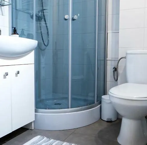 Lobzowska 6 فندق